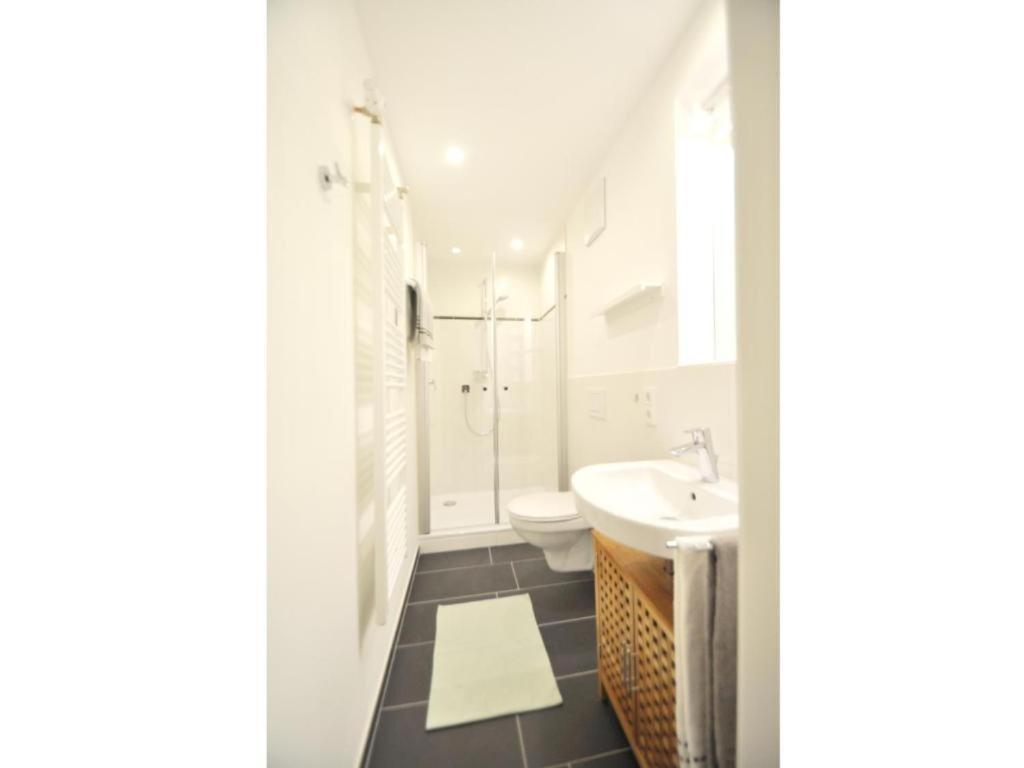 Ferienwohnung Am Moselufer Zell Buitenkant foto